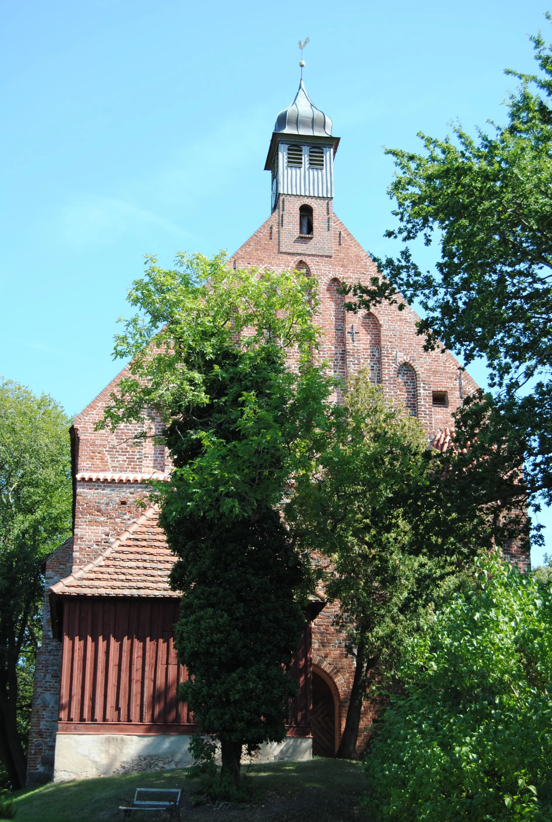 Kirche Gustow